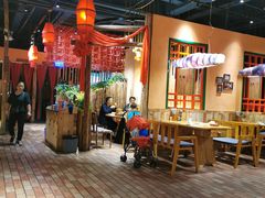 大堂-老滇山寨•云南特色菜•地方菜•民族风情歌舞表演(金碧店)