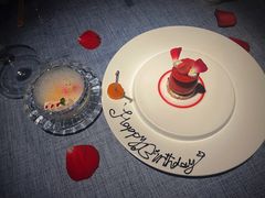 -弦月窗LUNETTE BY AMANDA(复兴路店)