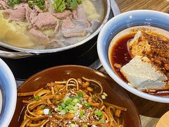 -冯烫烫跷脚牛肉·川菜小馆(武胜西街店)
