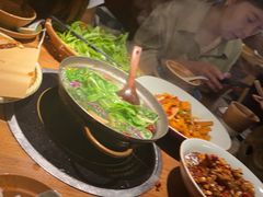 -吃饭皇帝大(长宁龙之梦店)