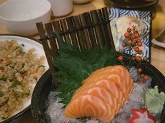 三文鱼刺身-吉炙烧鸟•本格料理(国际商贸城店)