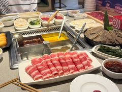 -海底捞火锅(新松江路生日主题店)