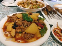 新疆大盘鸡-巴扎美食·新疆菜·西域歌舞表演餐厅(新疆大厦店)