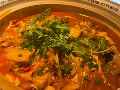 -魏铭鱼头捞饭(晋阳路店)