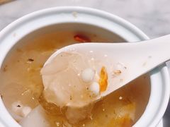 鸡头米桃胶百合羹-蝶园·装修中(BFC外滩金融中心店)