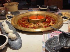 火锅牛蛙-哥老官重庆美蛙鱼头(虹口龙之梦店)