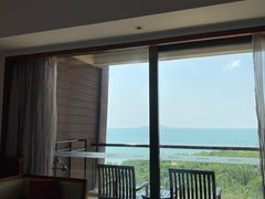 -三亚湾海居铂尔曼度假酒店