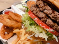 -The Habit Burger Grill 哈比特汉堡(复兴soho店)