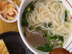-小椒羊.羊肉粉 龙虾 羊肉串(新地旗舰店)