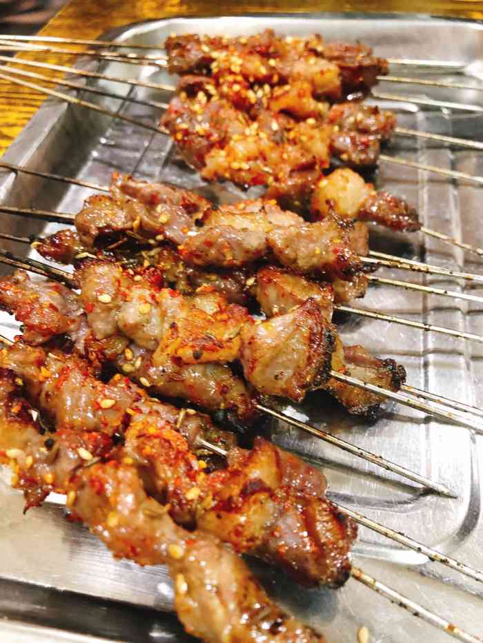 大尾巴羊肉串-"沈阳很老的串店了,去吃是带着情感啦!「.