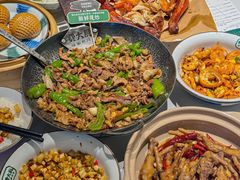 -费大厨辣椒炒肉(黄兴中心广场店)