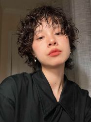 -十六番发型师事务所