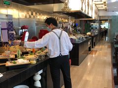 -圣丰索菲特·2 On 988 Café 自助餐厅
