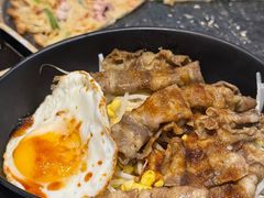 肥牛石锅拌饭-HONGA HONGA雄家(曹路店)