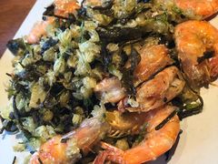 普洱茶香酥虾-云海肴·汽锅鸡·云南菜(天山百盛优客店)