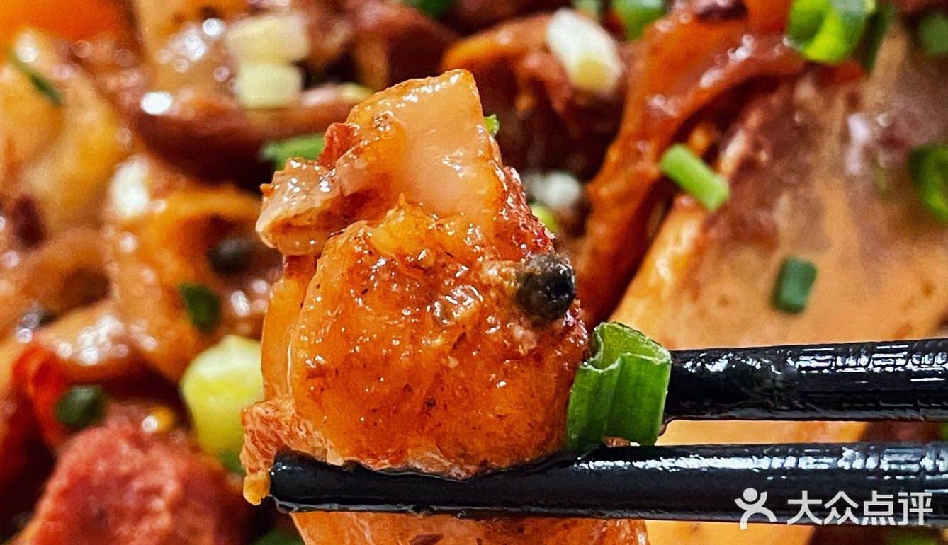 又访何姐，糖酥酥肉一个人可以炫完一份