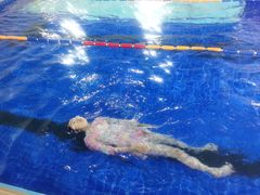 -健龙森俱乐部·游泳·健身·羽毛球综合体育馆