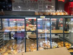 面包甜点陈列柜-吉美诺烘焙(公园北路店)