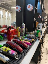 -老男孩男士理容馆·理发·烫染·修面