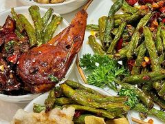 -辣小妮de川菜馆(红旗Mall店)