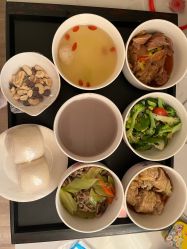 -爱陪伴一对一月子中心(融侨店)
