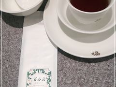 -香港百合居(LCM置汇旭辉广场店)