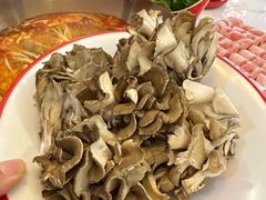 -毛辣果·贵州红酸汤牛肉火锅(西单店)