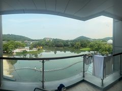 -上海佘山世茂艾美酒店