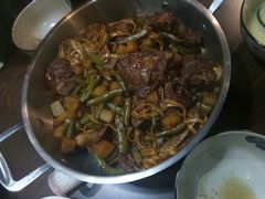 -内蒙焖面大盆骨餐馆(山大路店)