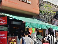 -Bánh Mì Huynh Hoa