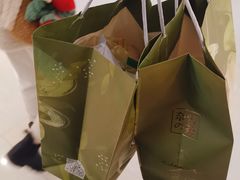 -奈雪的茶(湖滨银泰in77C区PRO店)