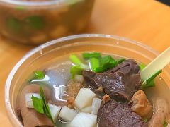 -牛师傅广式药膳牛骨汤美食(江南西店)