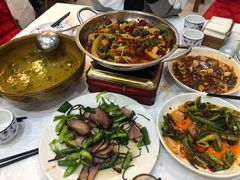 -乡土特色.冷锅鱼.牦牛肉汤锅