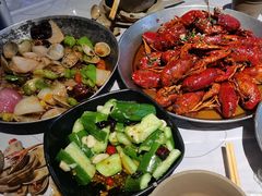 -巴厘龙虾·榜首油焖大虾(音乐学院·沿江酒馆店)