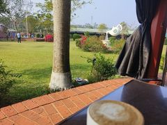 -侯臣咖啡文化村