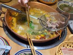 -洱火云南酸菜牛肉火锅(石景山当代商城店)