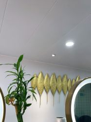 -尚艺造型.剪烫染.接发