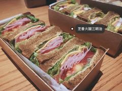 芝香薄切火腿片大嘴三明治-星巴克(天津佛罗伦萨小镇店)