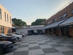 -蜂鸟快修喷漆钣喷汽修旗舰工厂(军工路店)