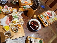 -香麒园·过桥米线·南湖雅宴
