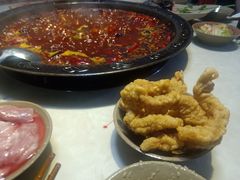 -渝嘴小老弟老火锅(华新村店)