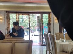 -百姓食府(秦虹路店)