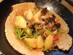 一个锅巴和时蔬-薇酌饮·陕西菜(南门外店)