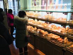面包甜点陈列柜-新侨三宝乐面包店(崇文门店)