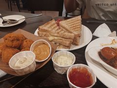 -瑞食酒馆 La Taverne Suisse