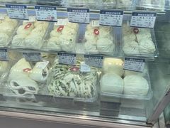 -白玉兰食品甜凤店(合生汇店)