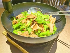 鲍鱼辣椒炒肉-农耕记·湖南土菜(观澜福城天虹店)