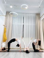 -亚太瑜伽普拉提学院