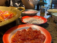 油泡嫩牛肉-叁口煮市井老火锅(春熙路店)