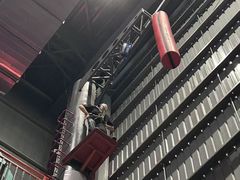 -极限PLAY运动娱乐新世界·团建派对潮玩休闲馆·室内蹦极高空游乐园